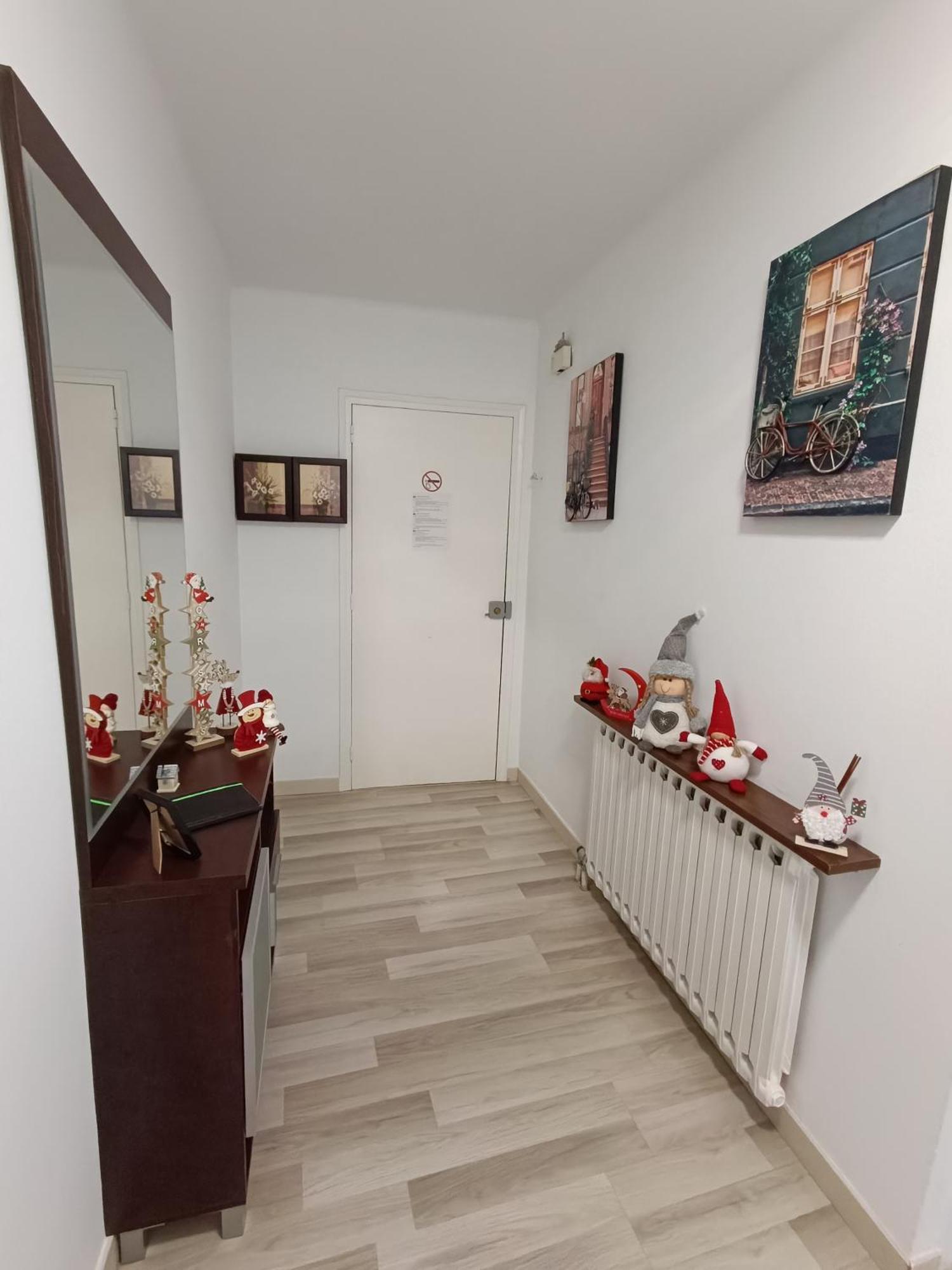 Apartamento Confort I La Seu d'Urgell Ngoại thất bức ảnh