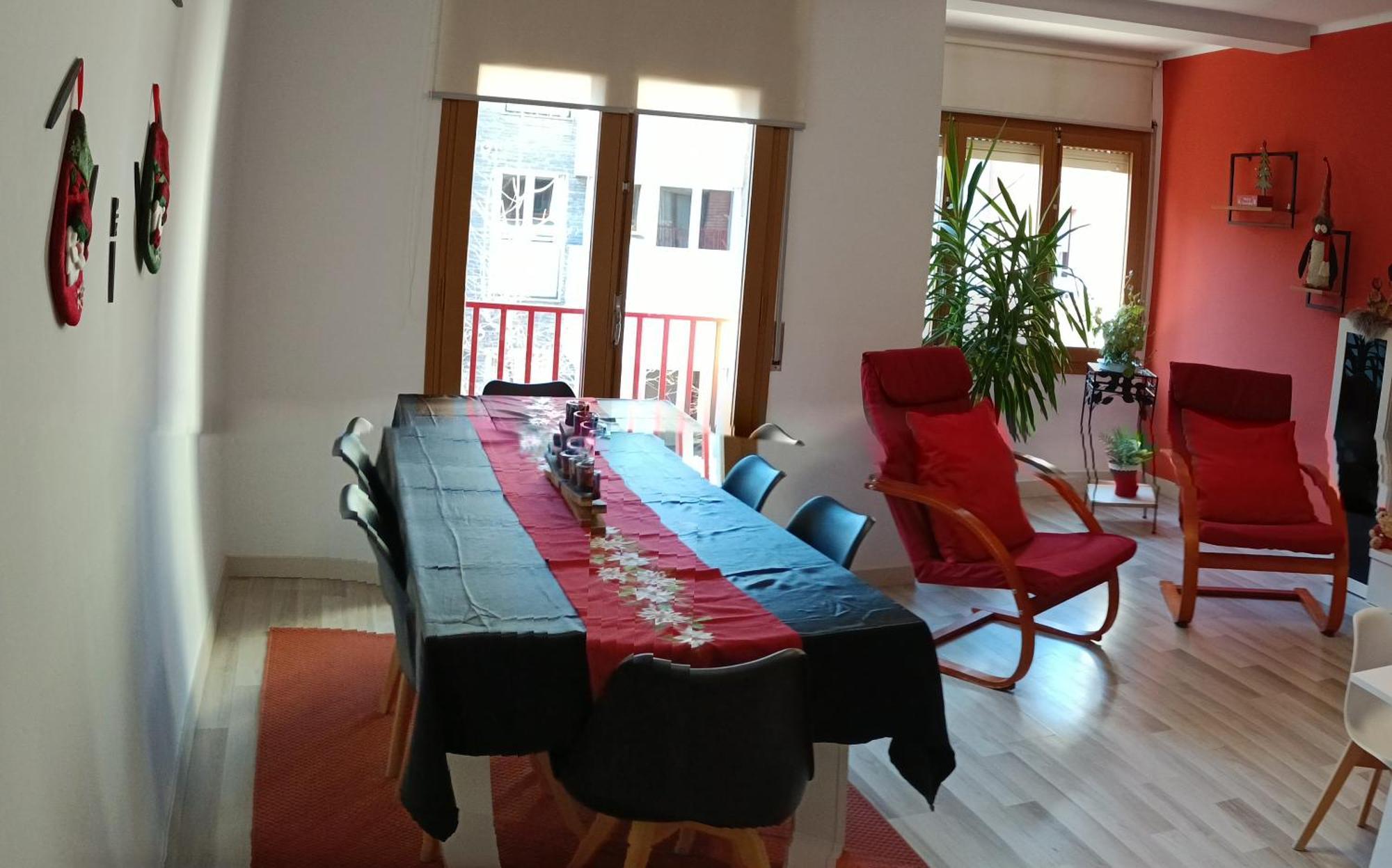 Apartamento Confort I La Seu d'Urgell Ngoại thất bức ảnh