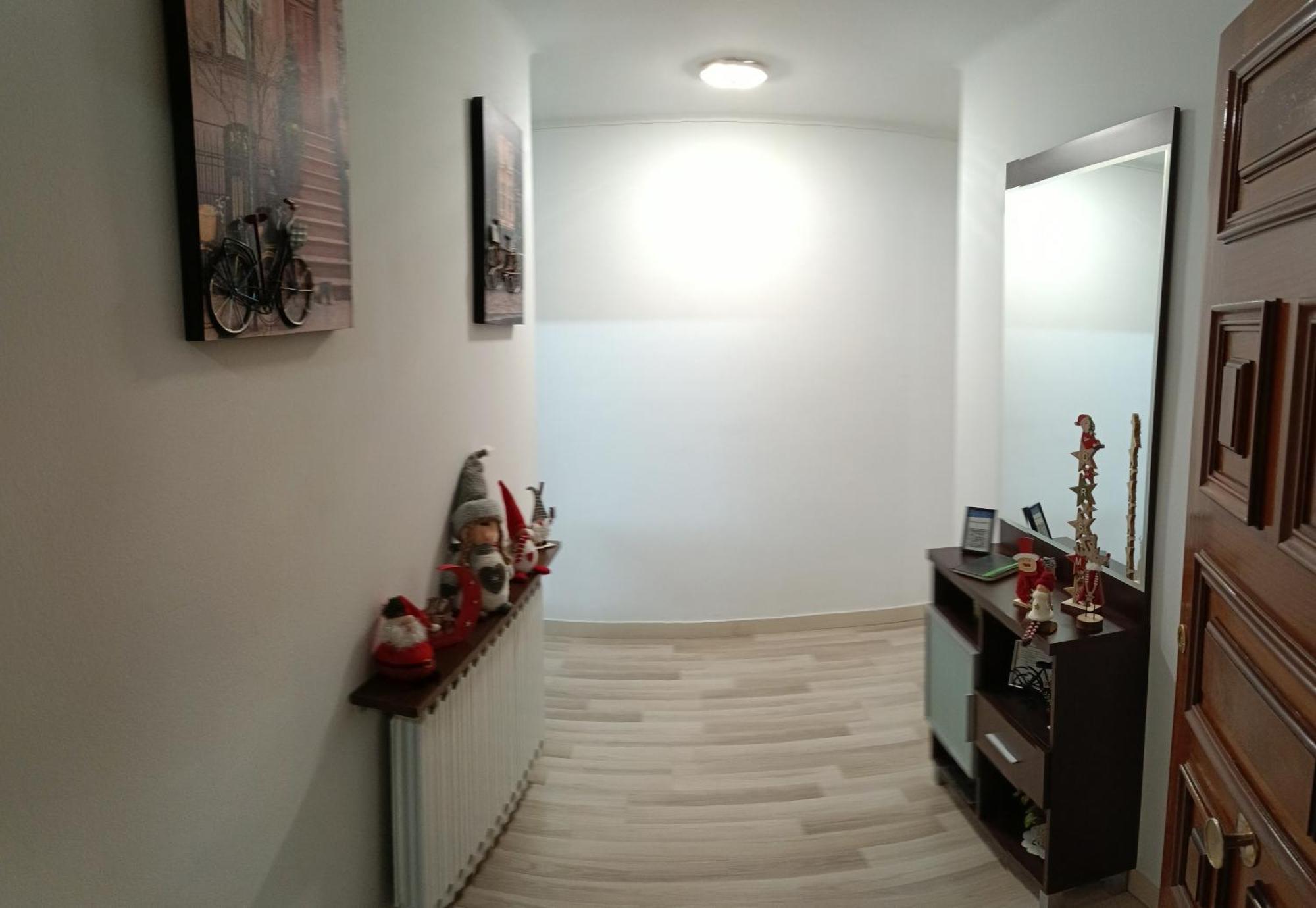 Apartamento Confort I La Seu d'Urgell Ngoại thất bức ảnh