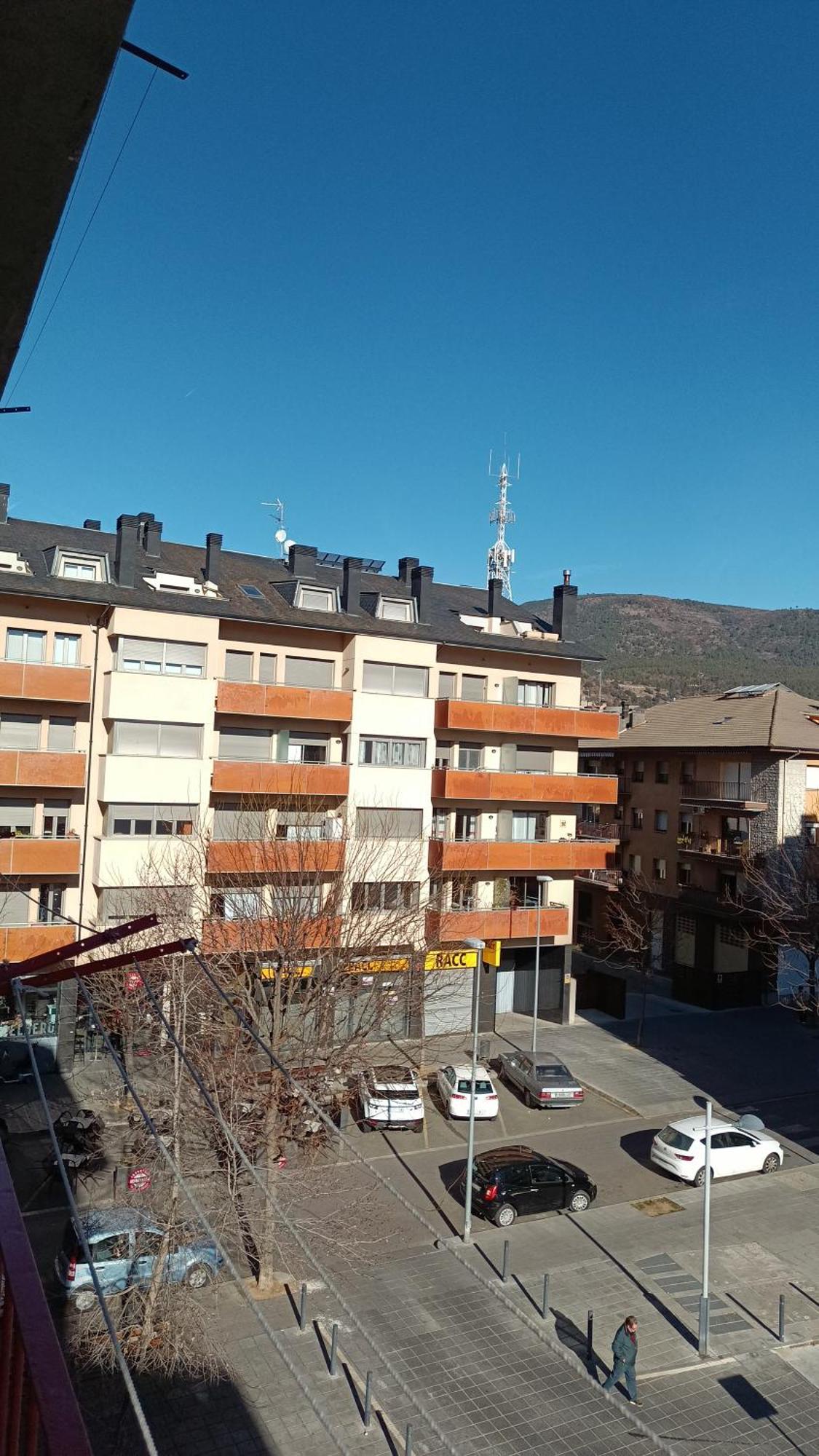 Apartamento Confort I La Seu d'Urgell Ngoại thất bức ảnh