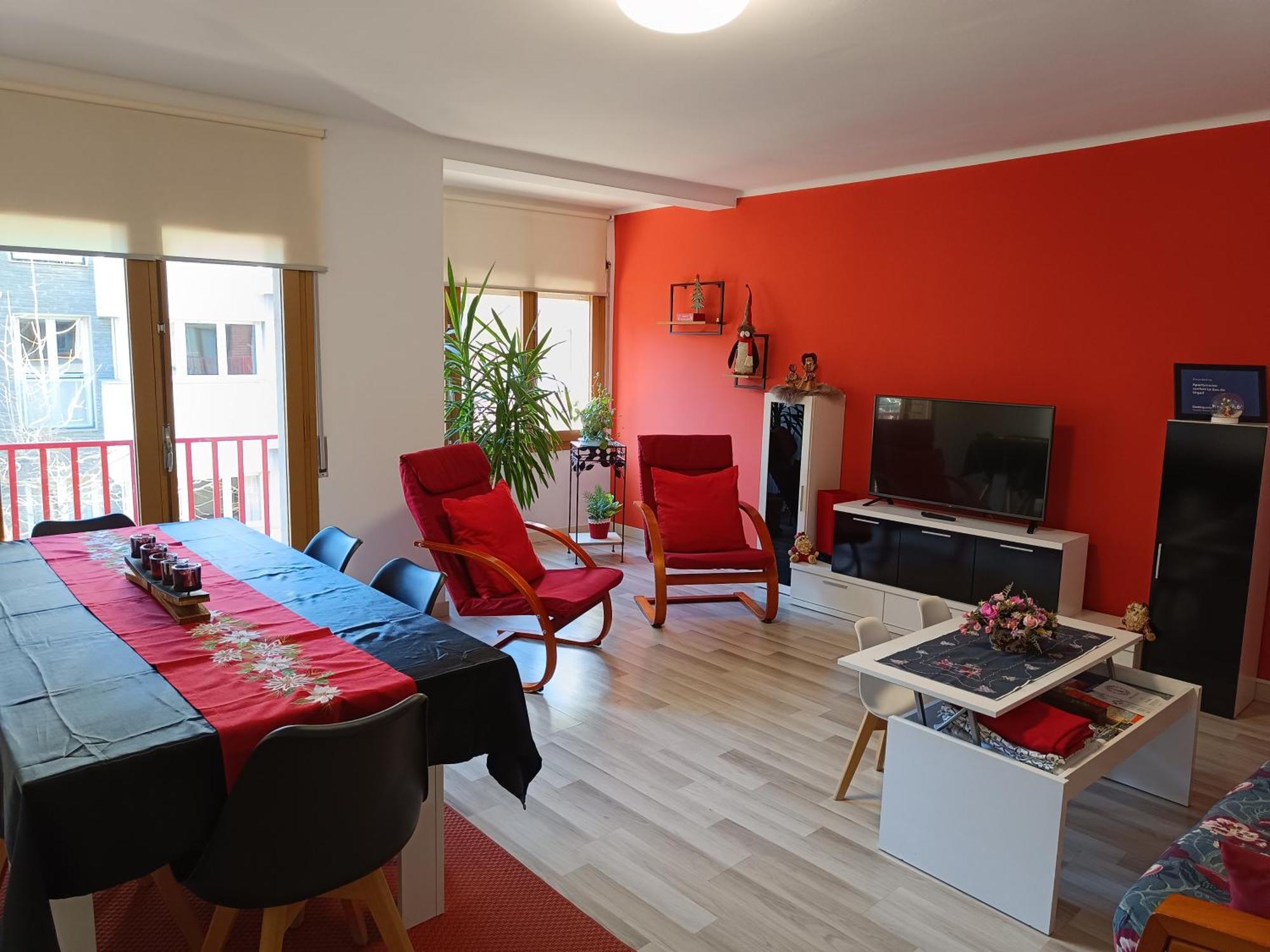 Apartamento Confort I La Seu d'Urgell Ngoại thất bức ảnh